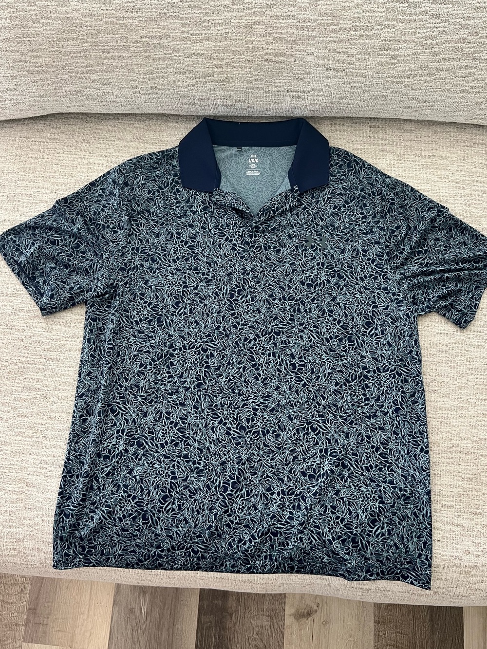 Under Armour Polo - Picture 5 of 8